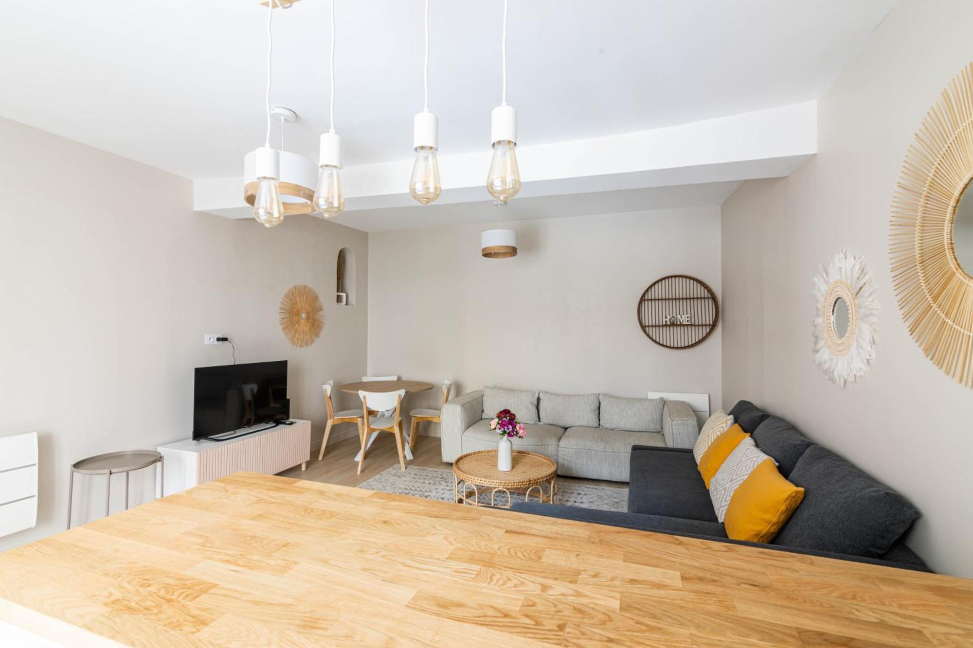 Luxurious 1 Bedroom Quartier De La Bastille Free Netflix Paris Exterior photo