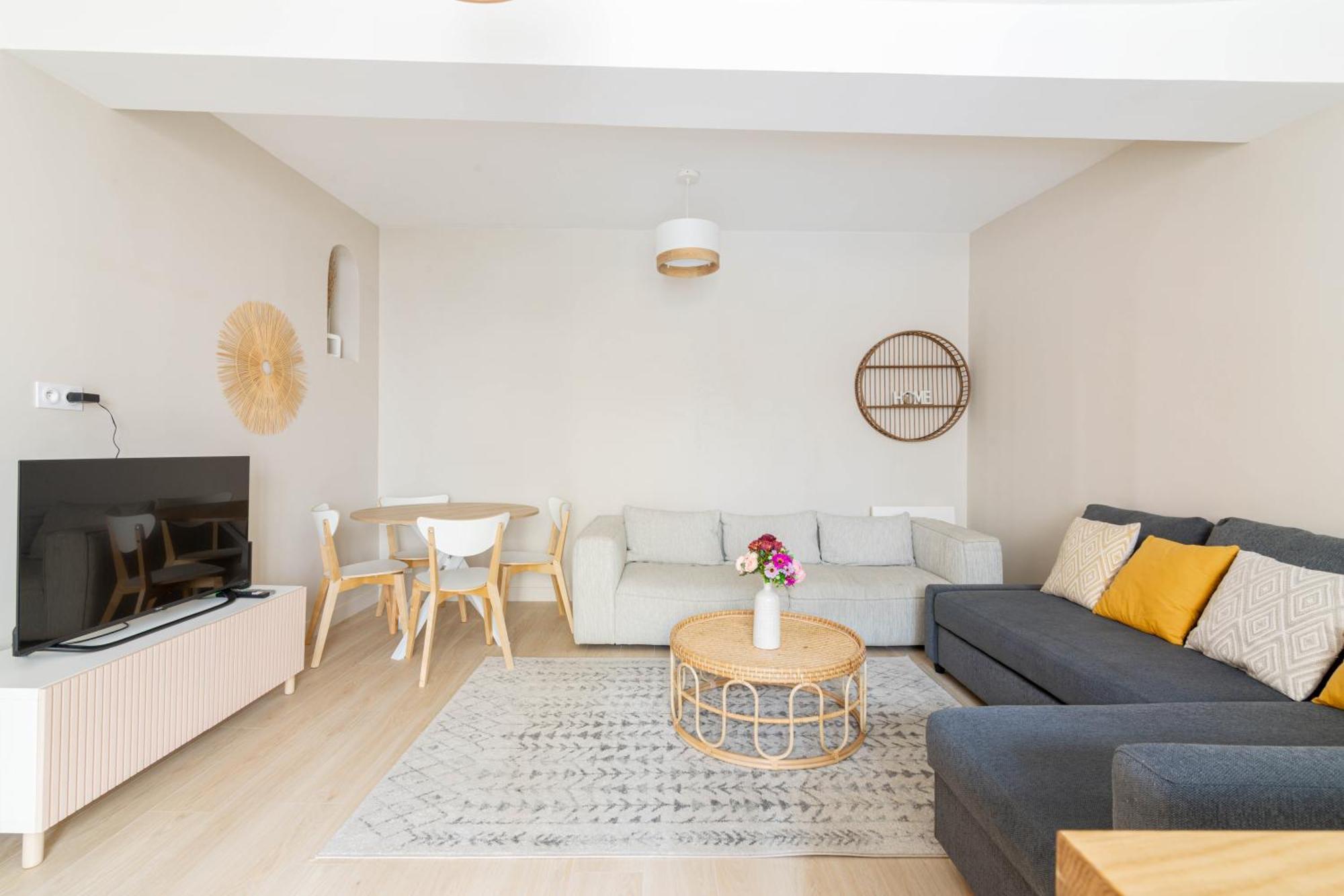 Luxurious 1 Bedroom Quartier De La Bastille Free Netflix Paris Exterior photo